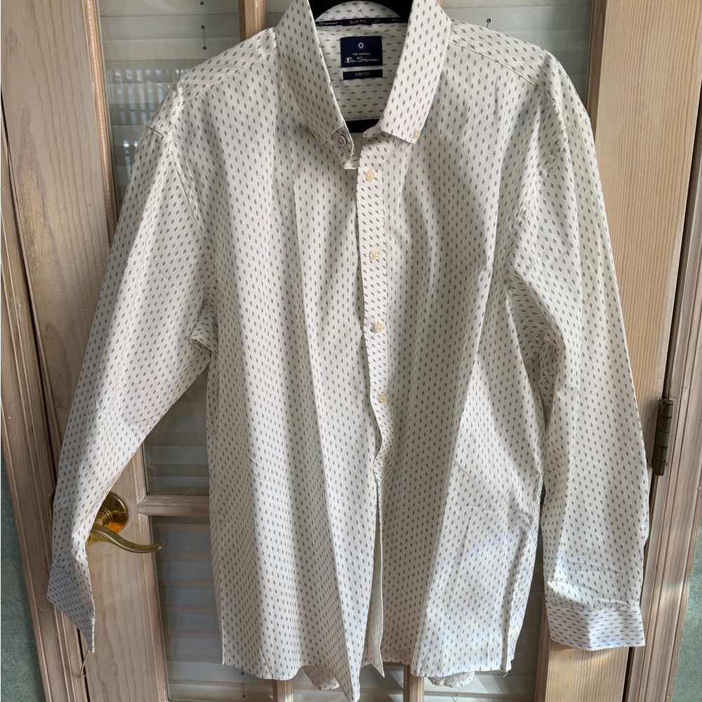 Ben Sherman White Dress Shirt with Navy Microdot Pattern - XL